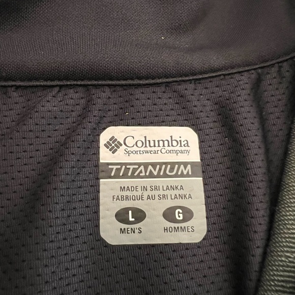 COLUMBIA Men’s 1/4 Zip Nylon Elastic Pullover, Size Large. - Picture 5 of 5